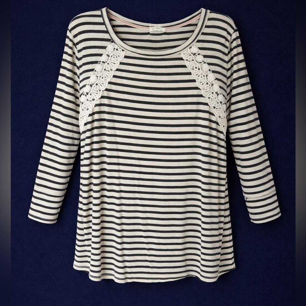 Mason & Belle Top, Navy and Cream, Size M.